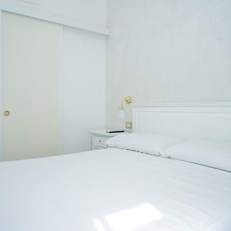 La Casa In Centro Hotel ซาแลร์โน ภายนอก รูปภาพ