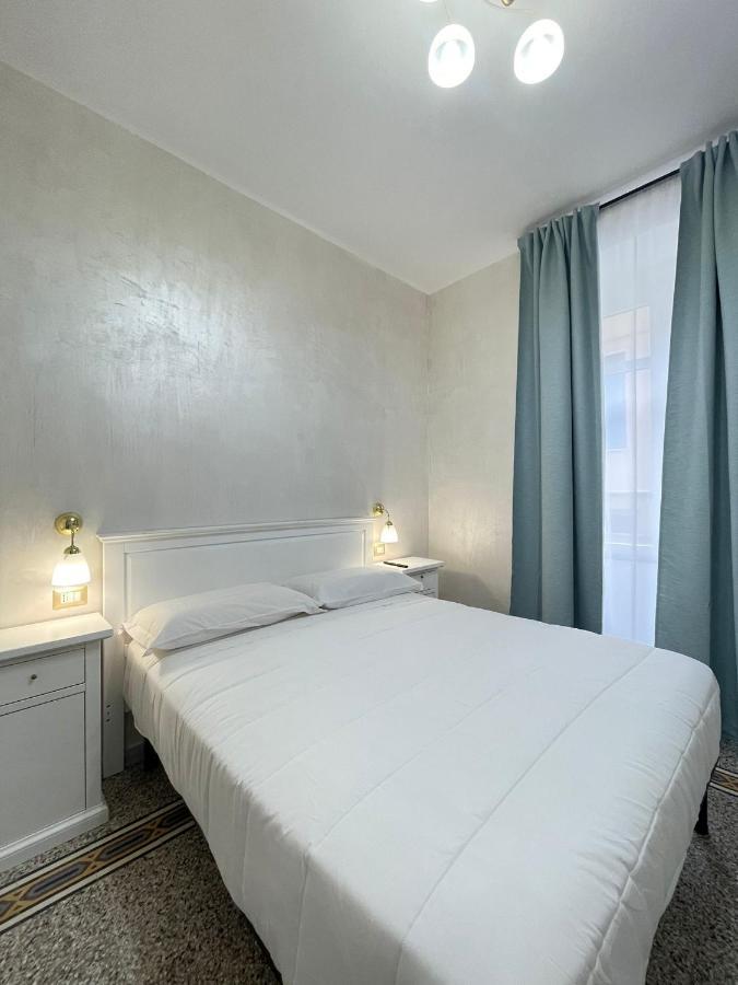 La Casa In Centro Hotel ซาแลร์โน ภายนอก รูปภาพ