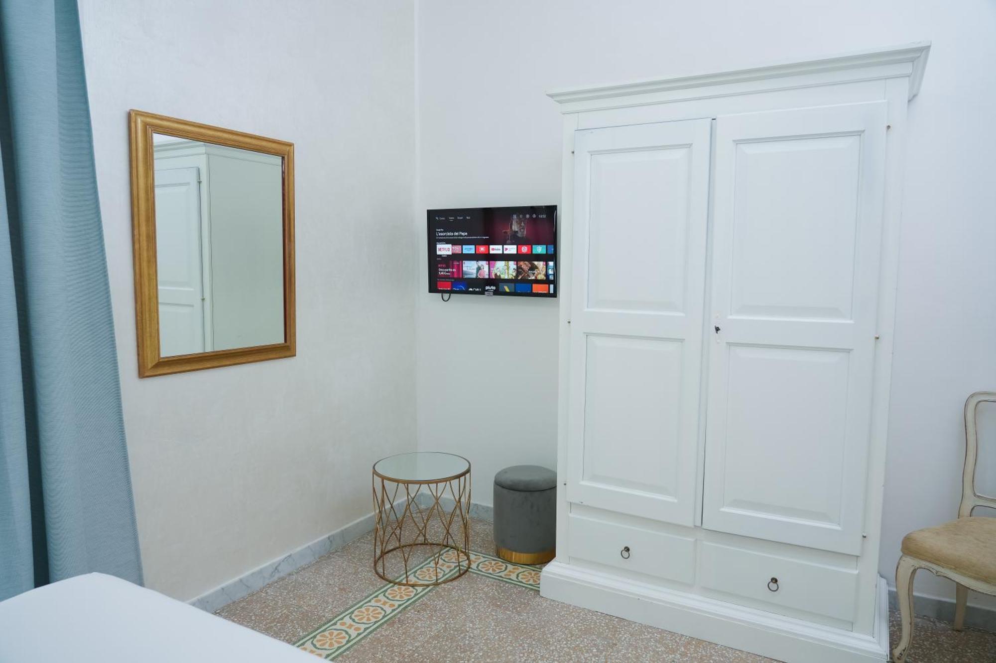 La Casa In Centro Hotel ซาแลร์โน ภายนอก รูปภาพ